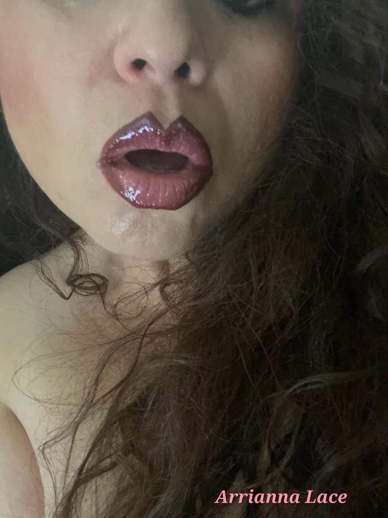 Arrianna Lace