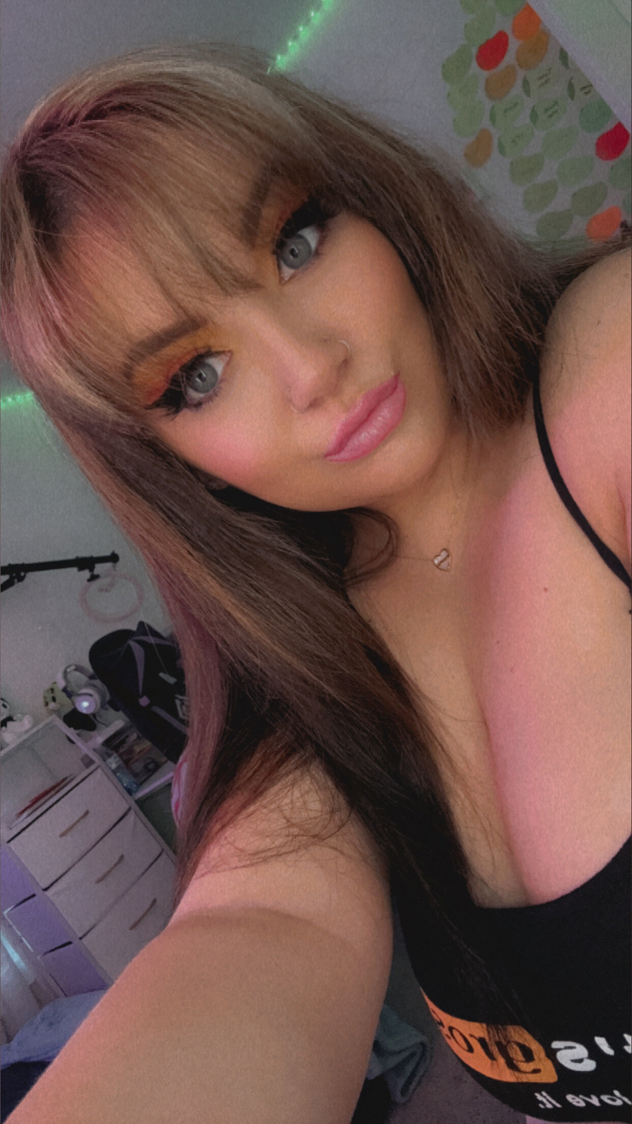 Chloe Lewis