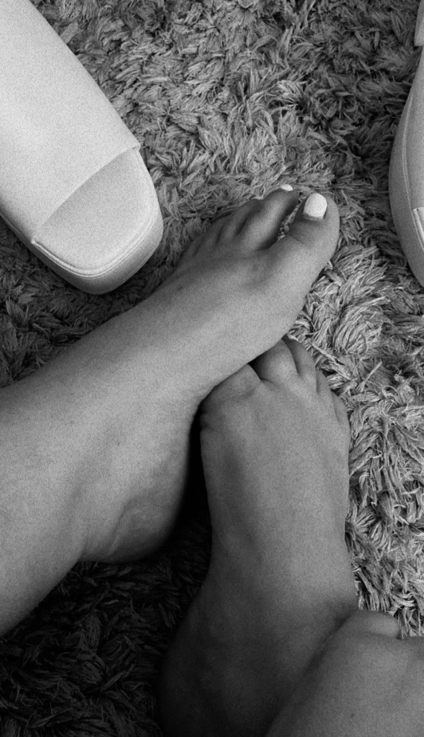 feetonheels