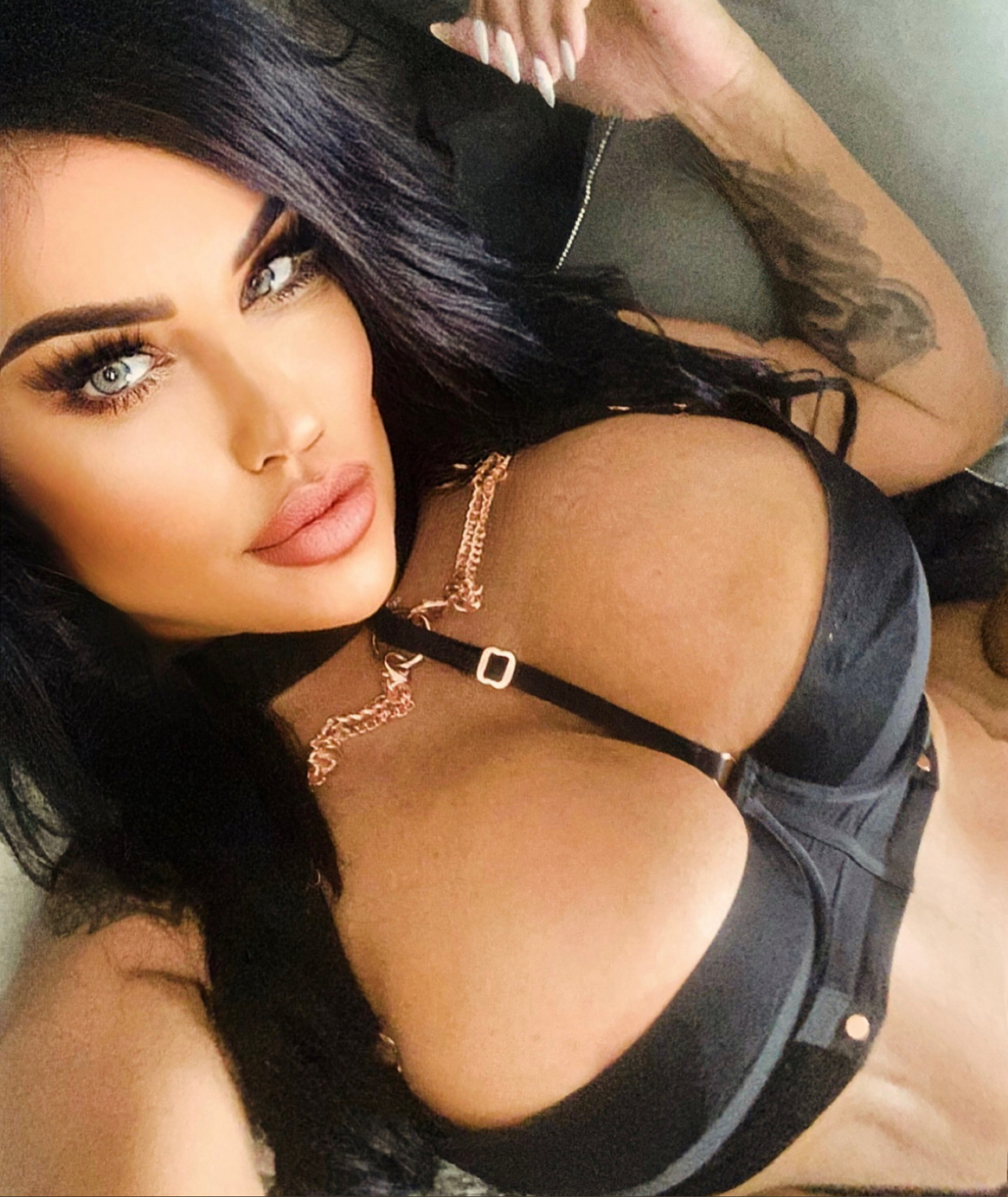 MissApril-Jadexx