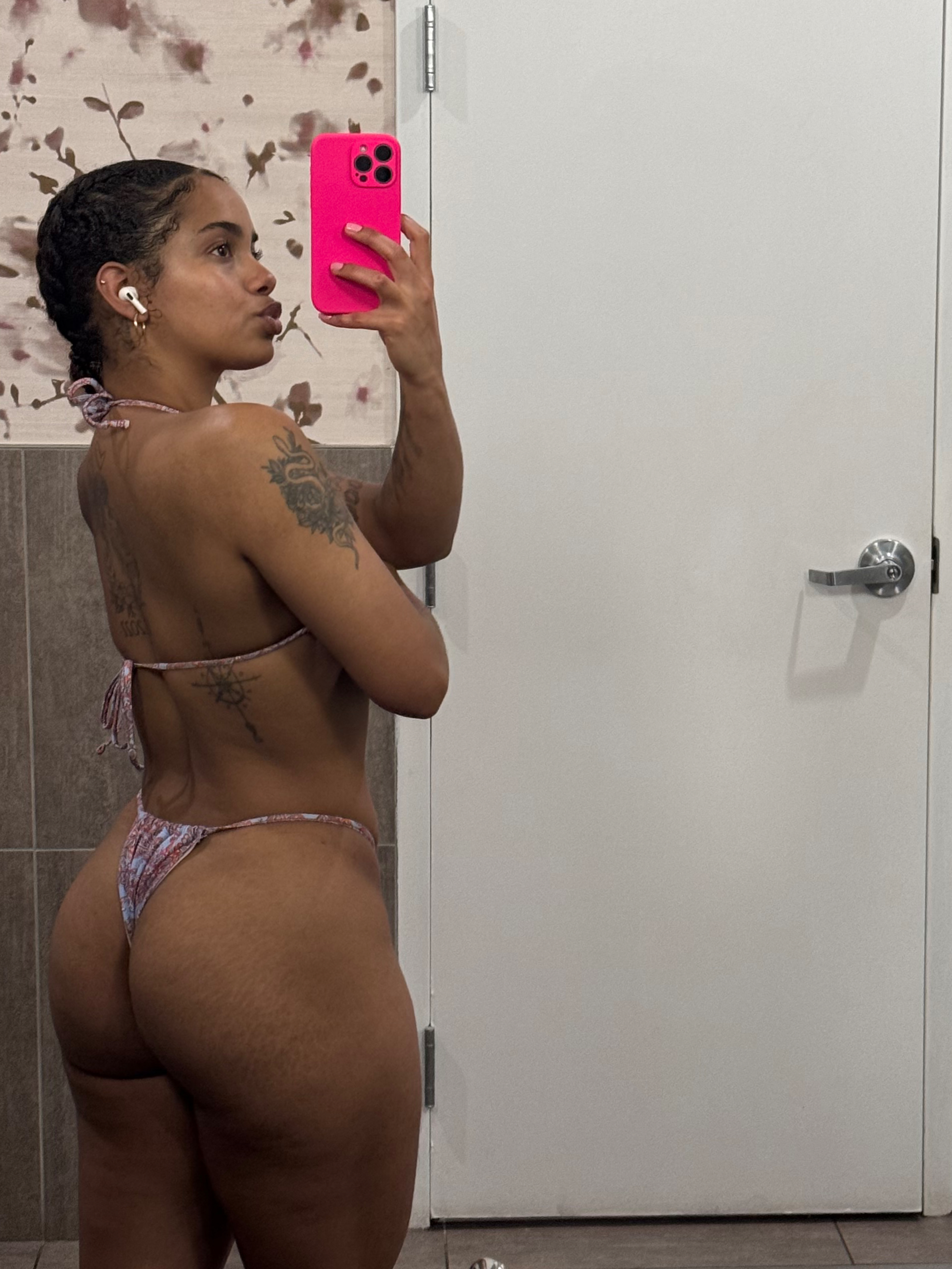 Naya Peach 🍑