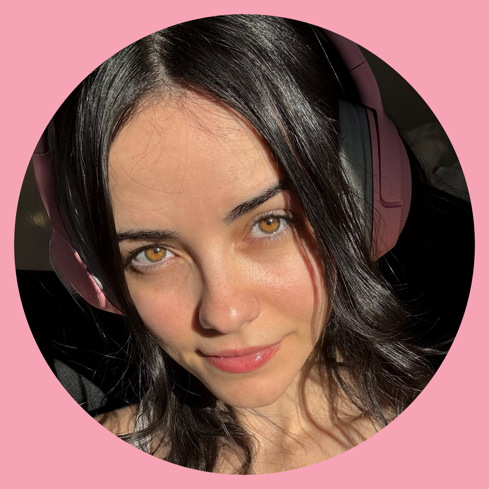 Sarah 🌸 your fav egirl ╰(◡‿◡🌸╰)