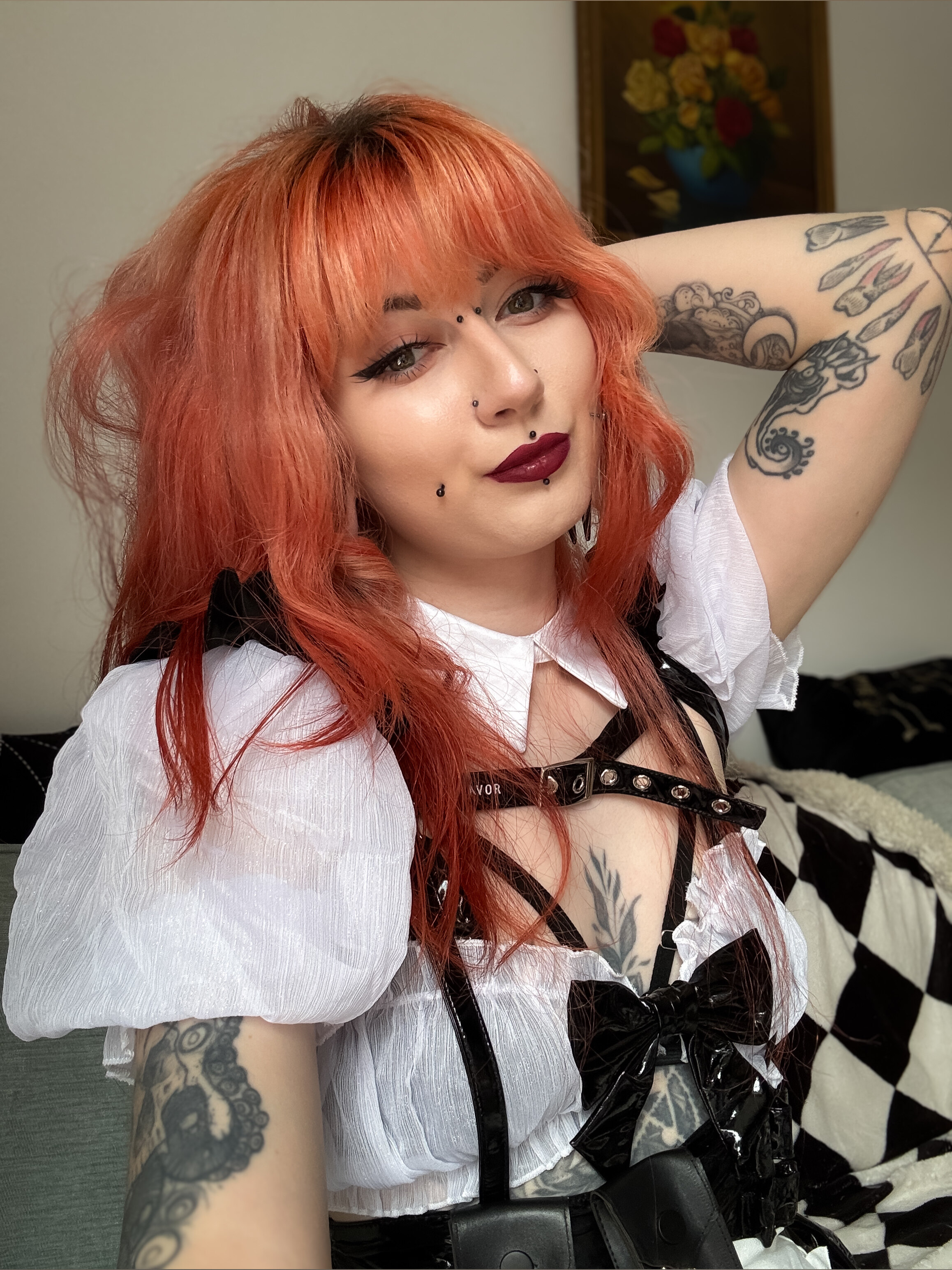 Shpooky Sarah 🖤 DICK RATING QUEEN 👑