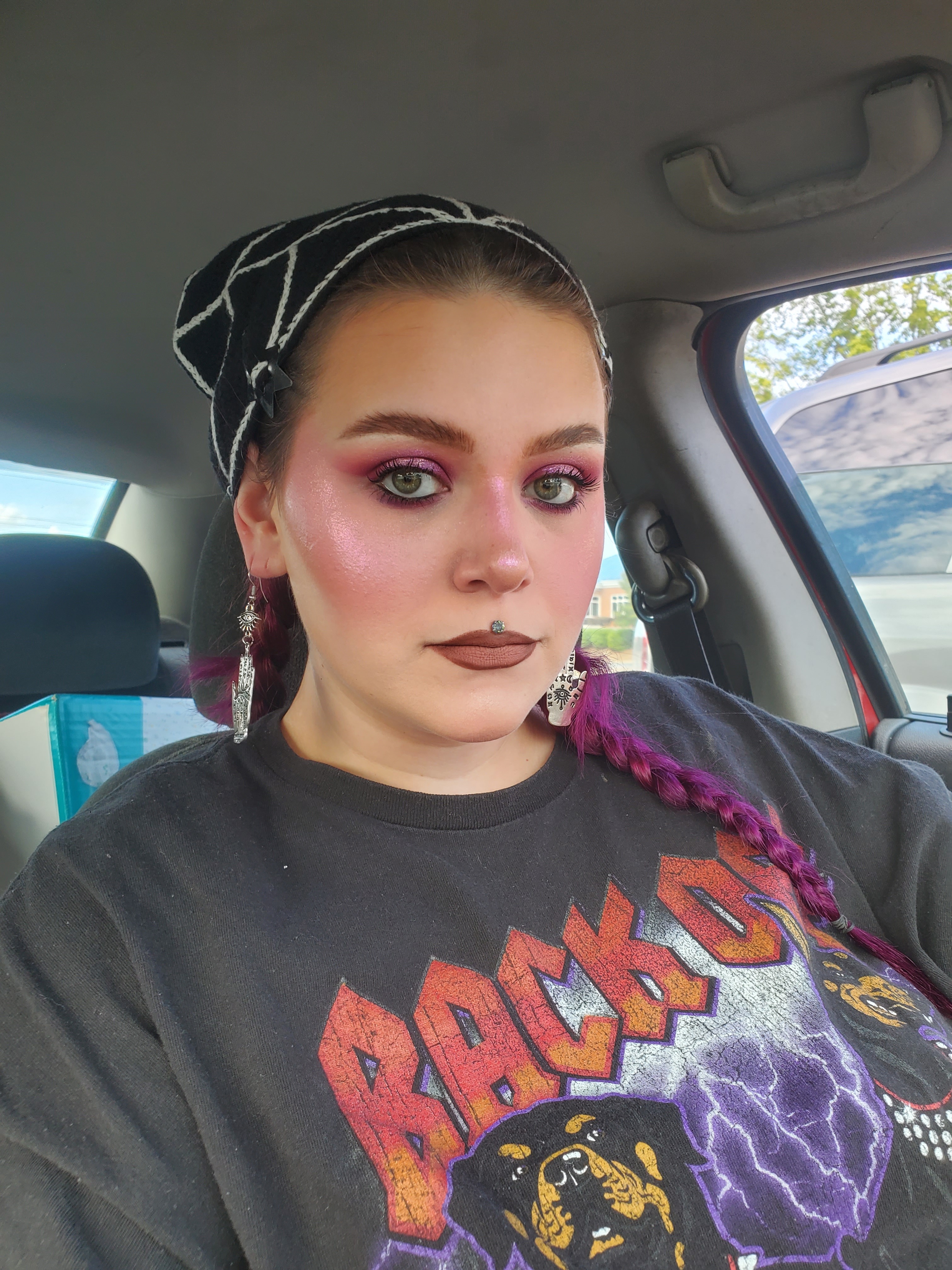 🕯️🦇🕯️
