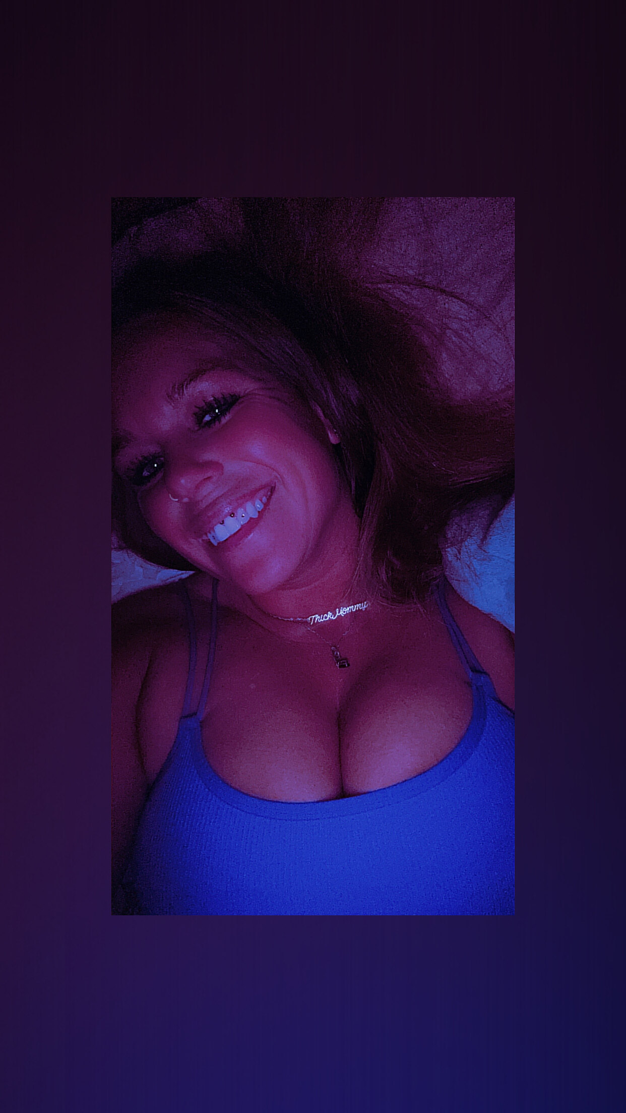 𝑻𝒉𝒊𝒄𝒌𝑴𝒐𝒎𝒎𝒚🖤