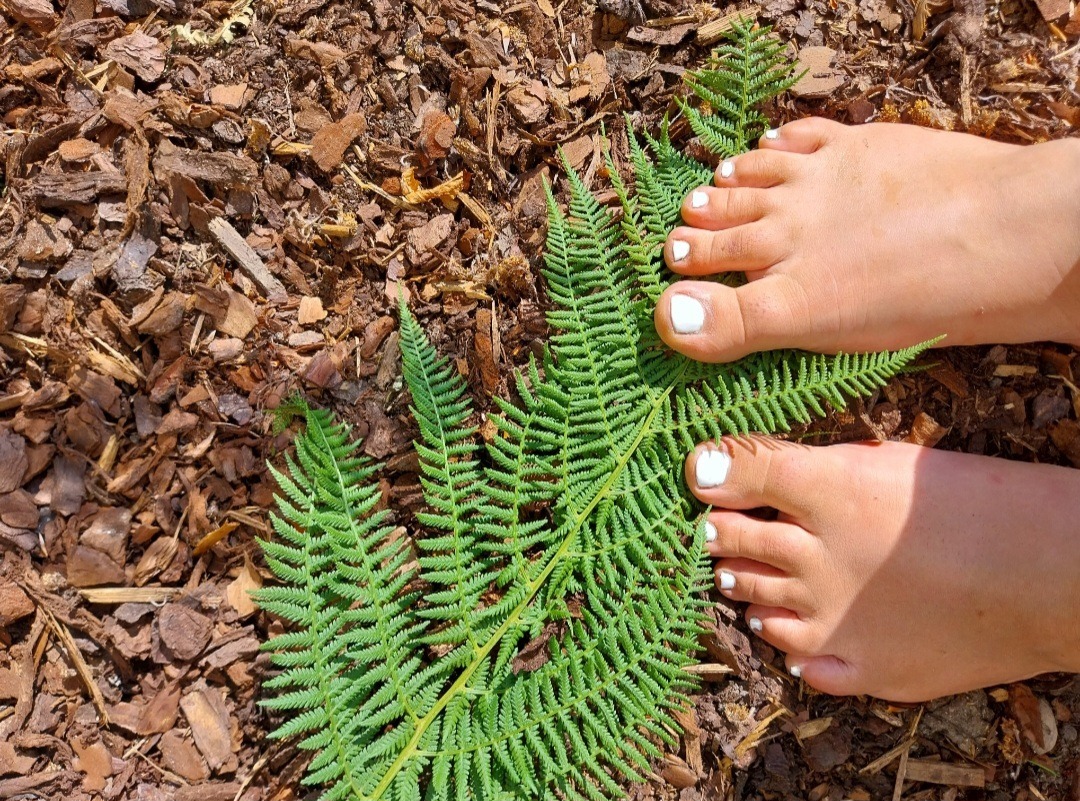 PRETTYFEET